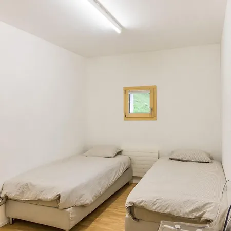 Apartment Chesa Rivarel - *