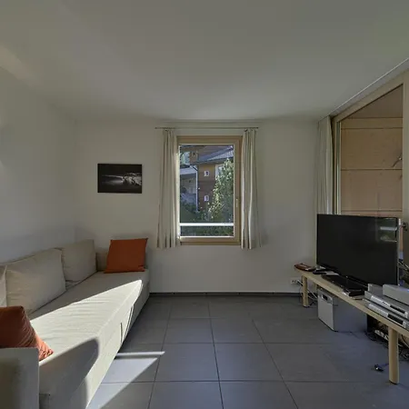 Апартаменты Chesa Rivarel - *